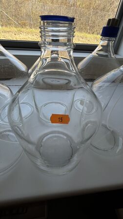  14 stk laboratorieflasker, herunder KIMBLE 5000 ml. model 14395