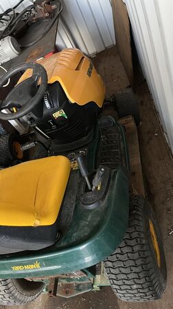 Have Traktor  YARD MAN AG9180