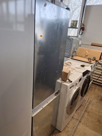 Integreret køle-/fryseskab  SIEMENS 