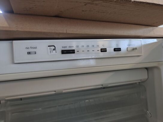 Fryseskab, brugt  SIEMENS