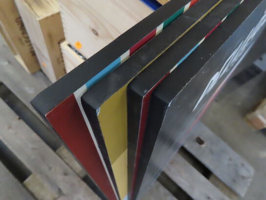 4 forskellige Pellegrino XL posters i kraftigt materiale