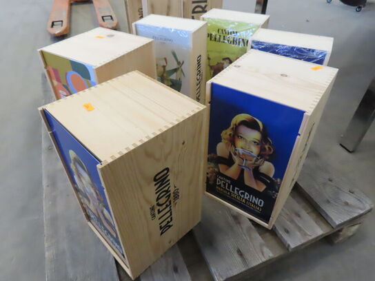 6 stk. vinkasser med metallåg, med dekoration