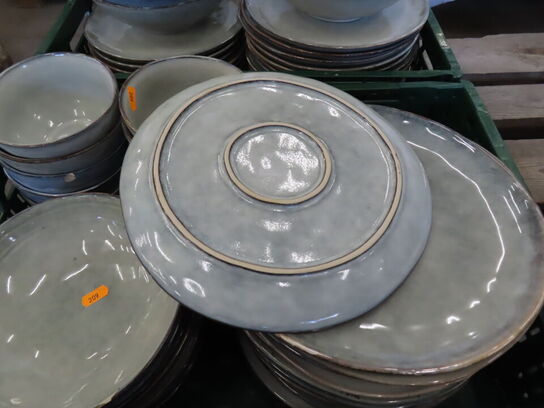 Tallerkener, dybe tallerkener, skåle ca. 85 dele