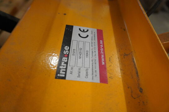 Løftevogn, samt 2 stk. fladvogne