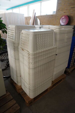 150 stk. Plastkurve 60x40x40cm