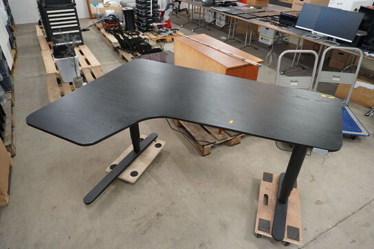 El-hæve-/sænkeskrivebord IKEA