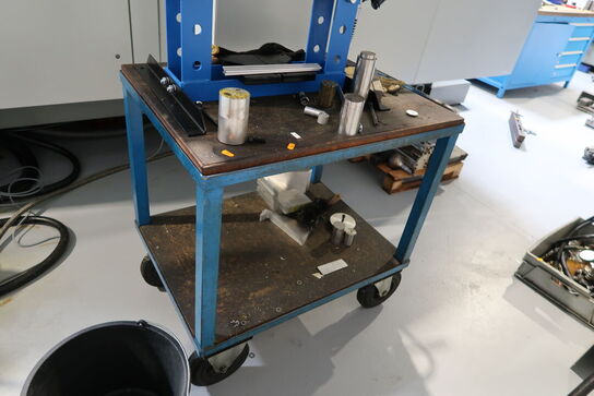 Opbevaringsbord uden indhold