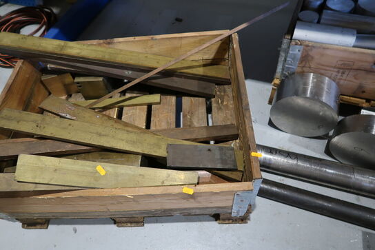 Palle med div. Messing