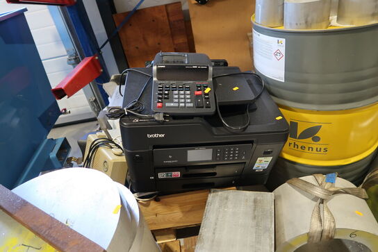 Printer BROTHER MFC-J6930DW samt regnemaskine
