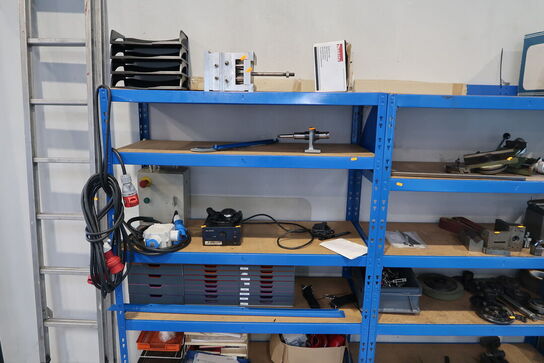 2 stk. lagerreoler uden indhold