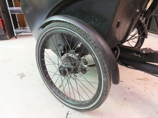 El. ladcykel, Triobike Mono med sort kasse og kaleche