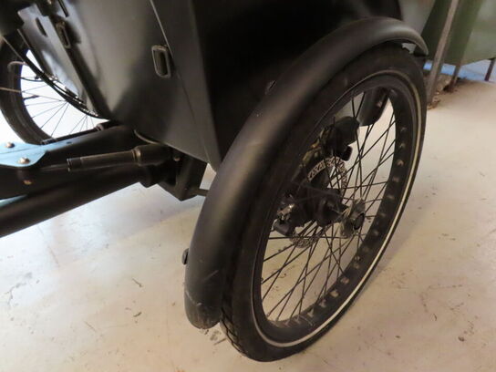 El. ladcykel, Triobike Mono med sort kasse og kaleche