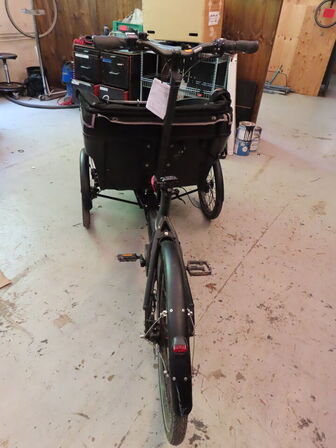 El. ladcykel, Triobike Mono med sort kasse og kaleche