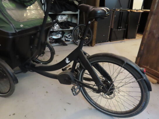 El. ladcykel, Triobike Mono med sort kasse og kaleche