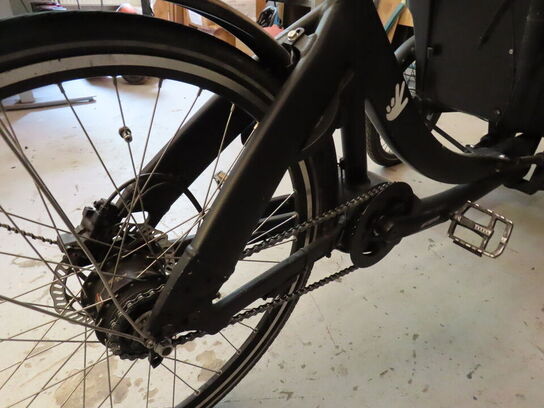 El. ladcykel, Triobike Mono med sort kasse og kaleche