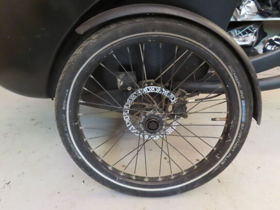 El. ladcykel, Triobike Mono med sort kasse og kaleche