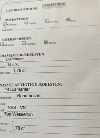 Smarargd - diamant ring i 18 kt guld vægt 18,6 gram