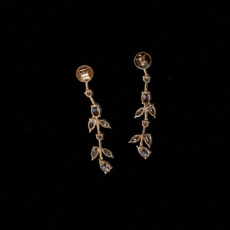 Ørestikker af 14 kt guld med 4,26 carat lab - grown diamanter