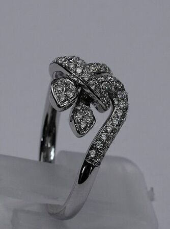 Brillantring af 14 kt. hvidguld