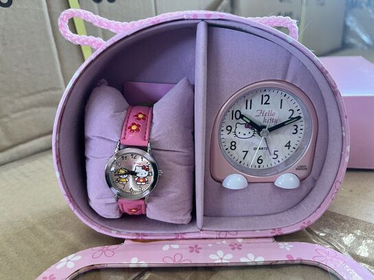 1 ks. Af 60 stk. Urkasser HELLO KITTY