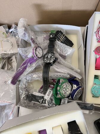 Flyttekasse m. Blandet ure JET SET/AXCENT/TIMEX