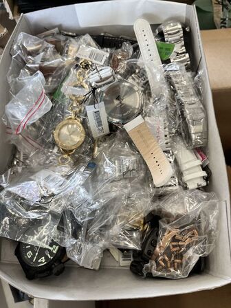 Flyttekasse m. Blandet ure JET SET/AXCENT/TIMEX
