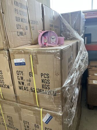 1 ks. Af 60 stk. Urkasser HELLO KITTY