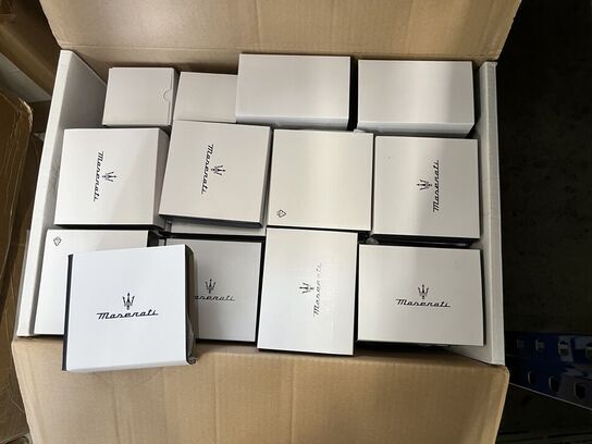 Palle m. Diverse ur display stander ALPINA/HOT DIAMONDS/MASERATI 