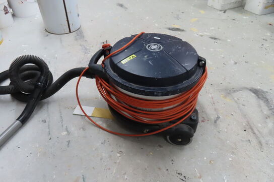 Støvsuger NILFISK VP930