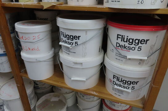 1 fag af diverse maling mv.