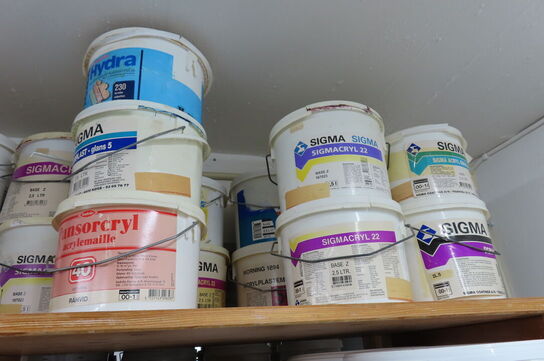 1 fag af diverse maling mv.