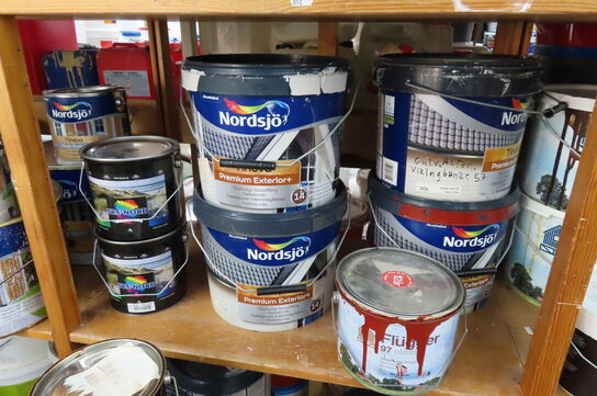1 fag af diverse maling mv. 