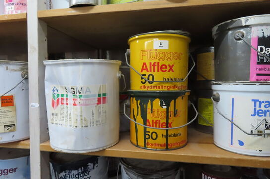 1 fag af diverse olier, maling mv.