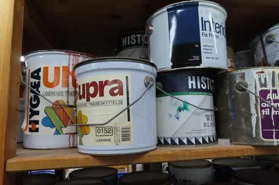 1 fag af træbeskyttelse, maling, olie mv.