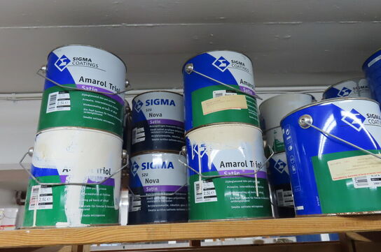 1 fag af diverse olie, træbeskyttelse, lak mv.