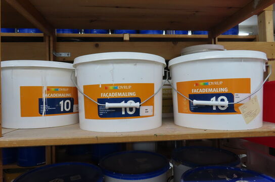 1 fag af diverse maling mv.