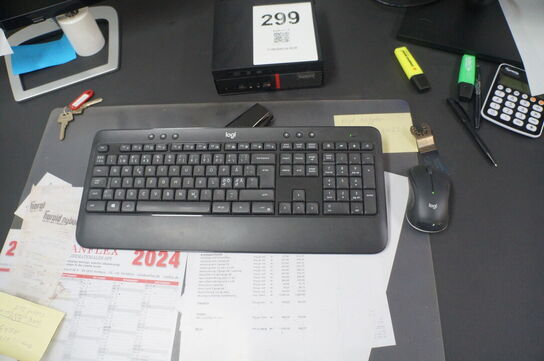 Computer THINKCENTRE inkl. tastatur, mus & skærm