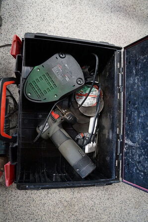 2 stk. borremaskiner MILWAUKEE & METABO