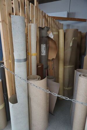 Indhold i rum af diverse gulvmaterialer