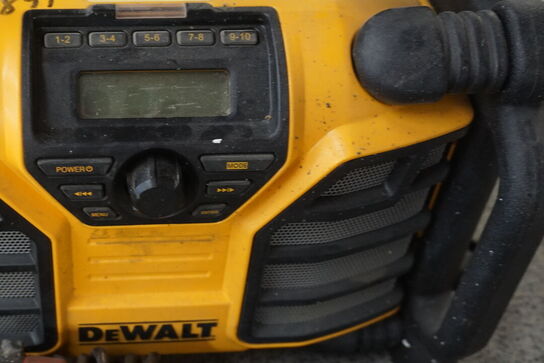 2 stk. arbejdsradio DEWALT m.v.