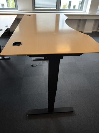 2 stk. el. hæve/sænke skriveborde