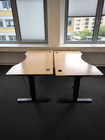 2 stk. el. hæve/sænke skriveborde