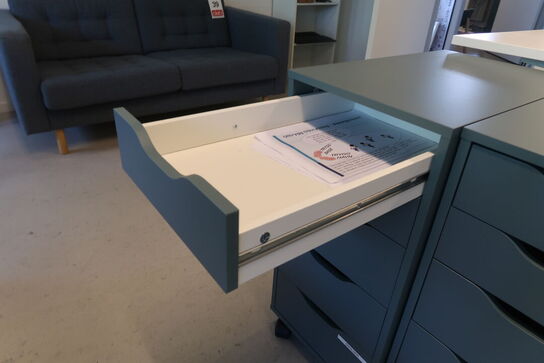 2 stk. Kontorkassetter på hjul