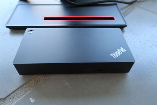 Lenovo ThinkVision T27h-2L 27" QHD-skærm + dockingstation