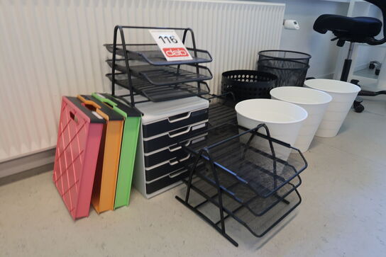 Diverse skraldespande & kontorartikler 