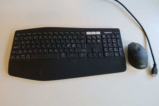 Logitech trådløs keyboard & mus 