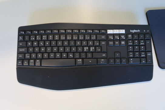 Logitech trådløs keyboard & mus 