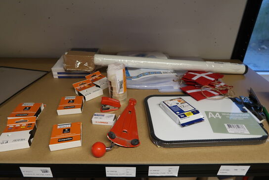 3 stk. Stålreoler med indhold 