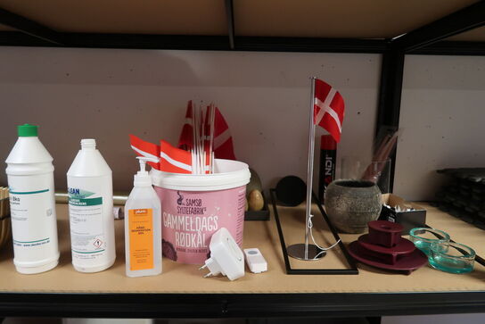 4 stk. Stålreoler med indhold 