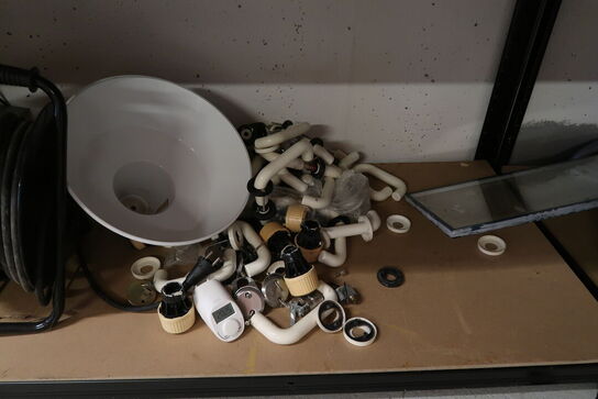 3 stk. Stålreoler med indhold 